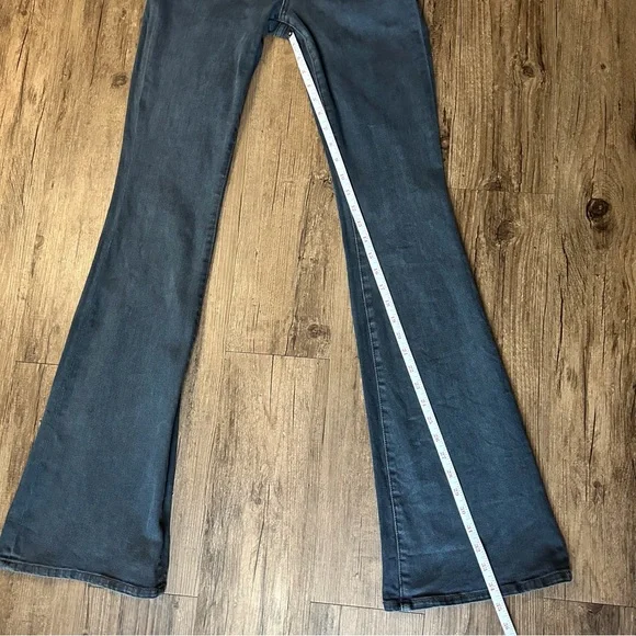 Veronica Beard Beverly Skinny Flare Jeans - Picture 11 of 12